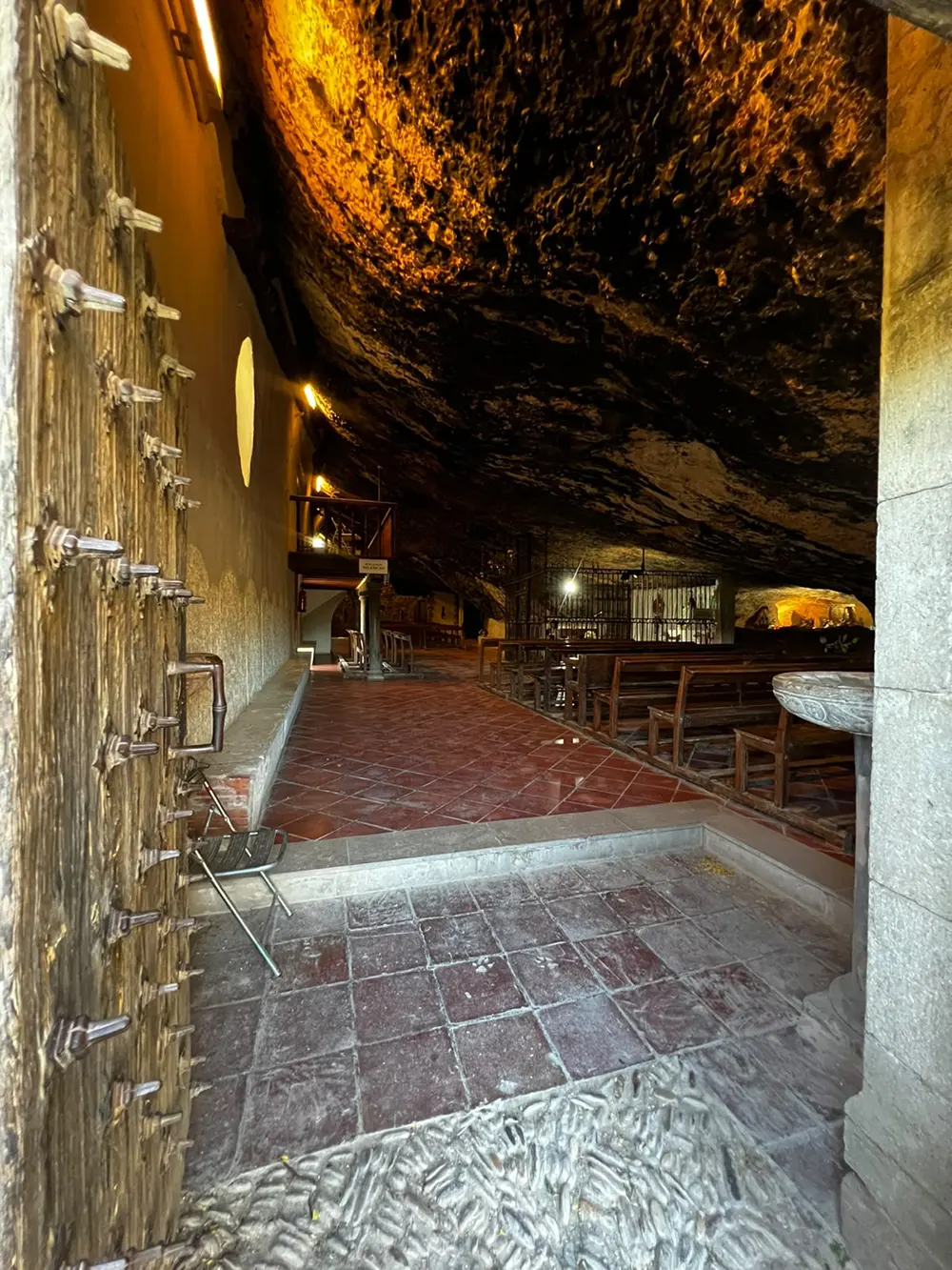 Entrada a la ermita del Santuario Virgen de la Balma en Zorita del Maestrazgo